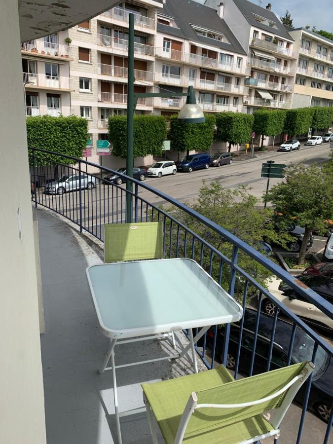 דירות Au Coeur De Lisieux 83 M2 Et Vue Sur La Basilique מראה חיצוני תמונה